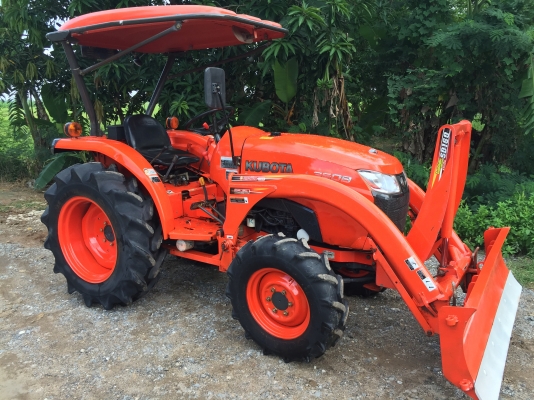 ขายรถไถคูโบต้า l3608 ทำงาน 800 ชั่วโมง รถสวยเล่มพร้อม ขายพร้อมอุปกรณ์ใบมีดดันดินหน้าและผานพรวน ราคา 298,000 บาท สนใจโทร 081-9136451 คุณโบว์