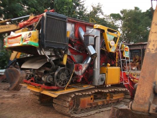 ขายรถเกี่ยวข้าวเกษตรพัฒนาเจ้าช้างไวไฟ ปี 50 สภาพดี กำลังเกี่ยวข้าวอยู่ มีงานให้เกี่ยวพร้อมในราคาไร่ละ 800-1000 บาท ขายรถเกี่ยวข้าวเกษตรพัฒนาเจ้าช้างไวไฟ ปี 50 สภาพดี กำลังเกี่ยวข้าวอยู่ มีงานให้เกี่ยวพร้อมในราคาไร่ละ 800-1000 บาท