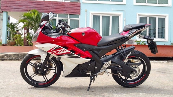 R15 2014 วิ่งน้อย ไม่ล้มไม่ชน ไม่แปะ ขายถูก จัดส่งฟรี ต่อรองได้ครับ