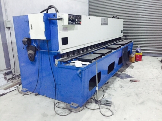 ขายเครื่องตัดขนาดยาว4เมตรตัดสแตนเลส3มิลเหล็ก6มิลมีแบกเก็ตไฟฟ้าพร้อมใช้ ขายเครื่องตัดขนาดยาว4เมตรตัดสแตนเลส3มิลเหล็ก6มิลมีแบกเก็ตไฟฟ้าพร้อมใช้