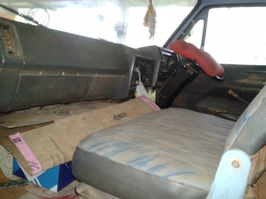 รถอีซูซู 6 ล้อดั้ม NPR 115 แรงม้า. ปี 32 ( ตัวแรก. )    สนใจติดต่อ  081 - 6079515