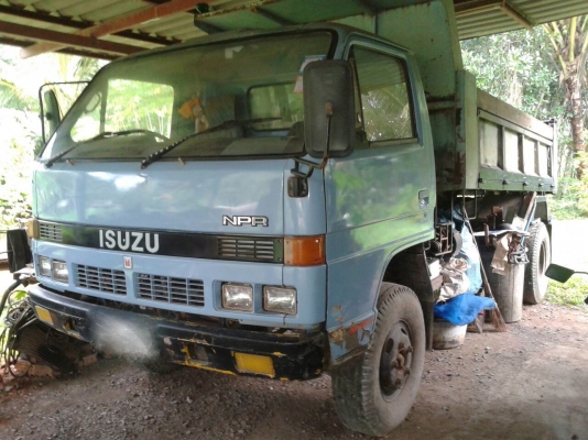 รถอีซูซู 6 ล้อดั้ม NPR 115 แรงม้า. ปี 32 ( ตัวแรก. )    สนใจติดต่อ  081 - 6079515