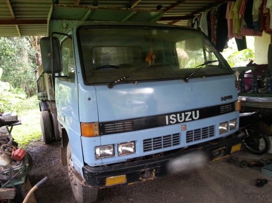 รถอีซูซู 6 ล้อดั้ม NPR 115 แรงม้า. ปี 32 ( ตัวแรก. )    สนใจติดต่อ  081 - 6079515