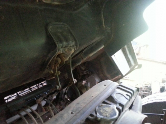 รถอีซูซู 6 ล้อดั้ม NPR 115 แรงม้า. ปี 32 ( ตัวแรก. )    สนใจติดต่อ  081 - 6079515