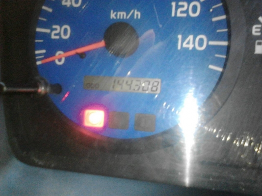 รถฮีโน่ 6 ล้อ รั้ว FC4J  170 แรงม้า. ปี 49   ( รถวิ่ง 14x,xxx กม. )    สนใจติดต่อ  081 - 6079515