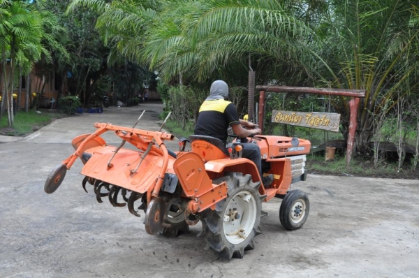 ((ลดกระหน่ำ))ขายรถไถKUBOTA B1500 พร้อมโรตารี่หลัง สภาพสวยเดิมญี่ปุ่นไม่เคยใช้ในไทย 69,000เท่านั้น!! ((ลดกระหน่ำ))ขายรถไถKUBOTA B1500 พร้อมโรตารี่หลัง สภาพสวยเดิมญี่ปุ่นไม่เคยใช้ในไทย 69,000เท่านั้น!!