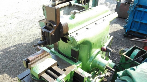 Sell> ขายแท่นไส 12" นิ้ว เครื่องรุ่นใหม่ เฟืองเดิมๆ ไม่มีรอยแม้แต่นิดเดียวครับ สภาพ 90 เปอร์เซ็น เสียบไฟใช้ได้เลยครับ