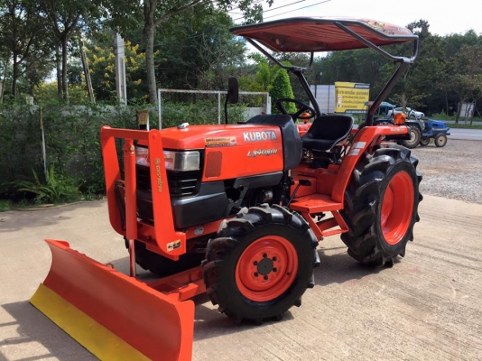 ขายรถไถKubota L3408 DI (4WD) พร้อมใบมีดหน้าและผานพรวน รถพร้อมใช้งาน