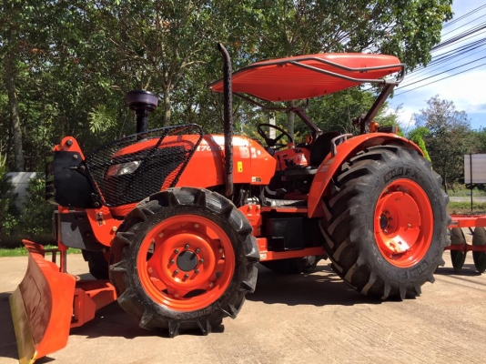 ขายรถไถ Kubota M7040 (4WD) พร้อมดันหน้า ผานพรวนช้าง รถสวย พร้อมใช้งานครับ