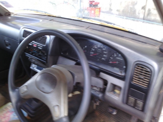 NISSAN BIGM 2.5 ฝาแดง ไมล์โค้งปี38 แอร์เย็น ภาษี49 เล่มพร้อมโอน NISSAN BIGM 2.5 ฝาแดง ไมล์โค้งปี38 แอร์เย็น ภาษี49 เล่มพร้อมโอน