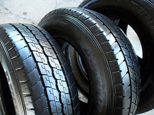 ดันล็อป 215-70-R15ลงพื้นปี14 (4เส้น3,900) ดันล็อป 215-70-R15ลงพื้นปี14 (4เส้น3,900)