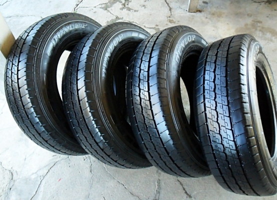 ดันล็อป 215-70-R15ลงพื้นปี14 (4เส้น3,900) ดันล็อป 215-70-R15ลงพื้นปี14 (4เส้น3,900)