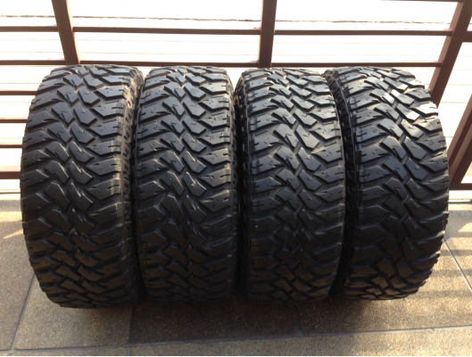 ยาง Mud Maxxis 275 60 20 ลงพื้นปี14 ดอกเต็ม ไม่มีปะ ใช้ได้อีก2-3ปี สบายๆ ราคาไม่แพง