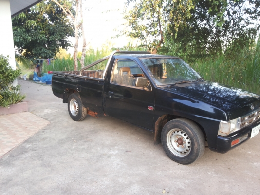 ขายนิสสันบิ๊กเอ็มเครื่องTD2.7ฝาขาวปี36ตอนเดียว