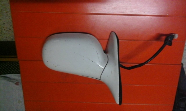 กระจกมองข้าง toyota สามห่วง