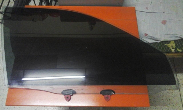 กระจกบานประตู toyota สามห่วง กระจกบานประตู toyota สามห่วง