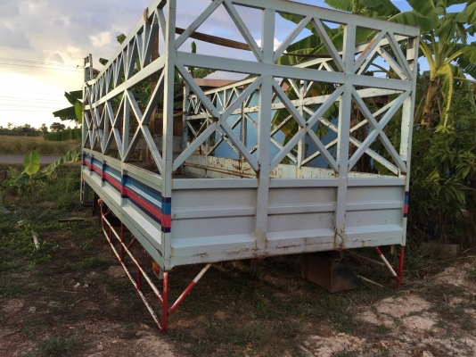 ขายกะบะFFยาว7.2ม พร้อมไฮโลลิดหลัง