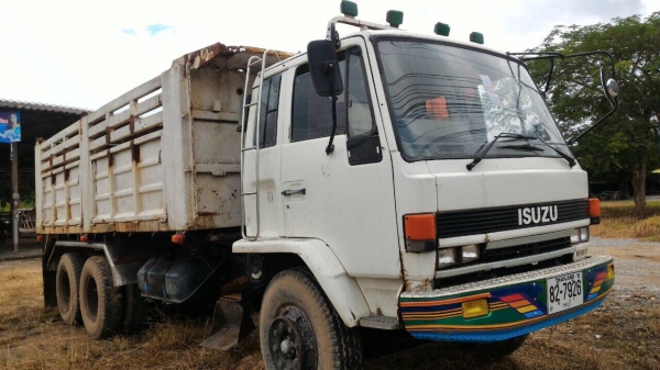 ขายคับ อีซูซุ ร็อกกี้ 175แรงม้า สองเพลาดั้ม พร้อมใช้ครับ ขายคับ อีซูซุ ร็อกกี้ 175แรงม้า สองเพลาดั้ม พร้อมใช้ครับ