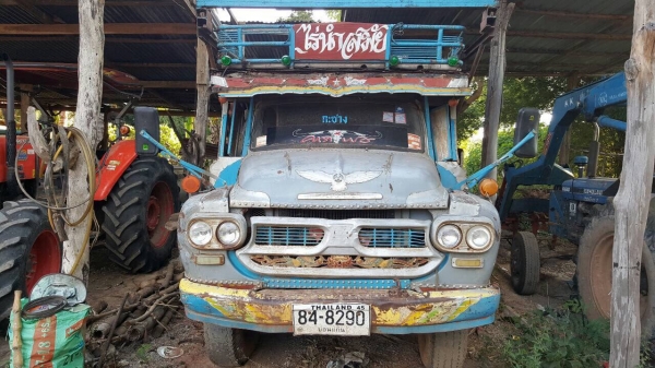 ขาย 6 ล้อหัวยาว พร้อมใช้ เครื่อง 6BF1 180 แรงม้า คัสซีสวยตลอดเส้น เฟืองท้ายใหญ่ มีสโลว์กลาง ทะเบียนเต็มพร้อมโอน