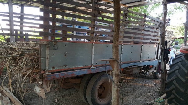 ขาย 6 ล้อหัวยาว พร้อมใช้ เครื่อง 6BF1 180 แรงม้า คัสซีสวยตลอดเส้น เฟืองท้ายใหญ่ มีสโลว์กลาง ทะเบียนเต็มพร้อมโอน