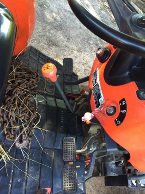 รถไถ่ 47แรง เล่มทะเบียนพร้อม เอกสารทครบ อุปกรรมีดันหน้า พาล6 และโรตารี่ สวยพร้อมใช้ รถไถ่ 47แรง เล่มทะเบียนพร้อม เอกสารทครบ อุปกรรมีดันหน้า พาล6 และโรตารี่ สวยพร้อมใช้