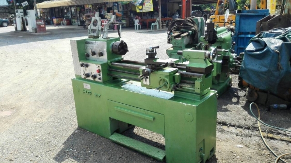 ****** Sold Out!! ****** เครื่องกลึง HG32 ขนาด 4 ฟุต 12 Speed(เกียร์) เบรค เงียบทุกเกียร์มาเทสได้พร้อมใช้งาน!!