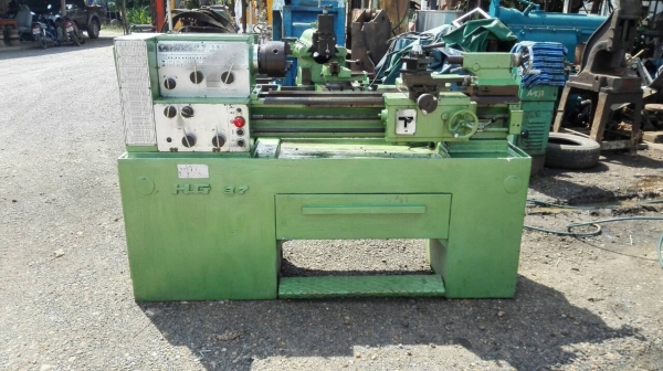 ****** Sold Out!! ****** เครื่องกลึง HG32 ขนาด 4 ฟุต 12 Speed(เกียร์) เบรค เงียบทุกเกียร์มาเทสได้พร้อมใช้งาน!!