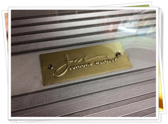 แอมป์ จอห์นนี่ มอนิเตอร์ 2Ch แอมป์ จอห์นนี่ มอนิเตอร์ 2Ch