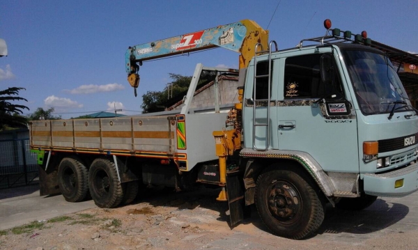 ขาย FVZ สองเพลาช่วงล่าง240 สโลกลางเครน 3 ตันท้องV  ยางไหม่ 10 เส้น รถสวยพร้อมใช้