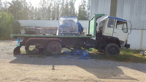 จองแล้วครับ ขายตามสภาพ 10 ล้อดั้มไอ้หลง FN527M-A สาแหรกเฉียง เครื่อง 6D16 195 แรงม้า ไม่มีเกียร์ ชุดดั้มครบ ไม่มีเล่มทะเบียน