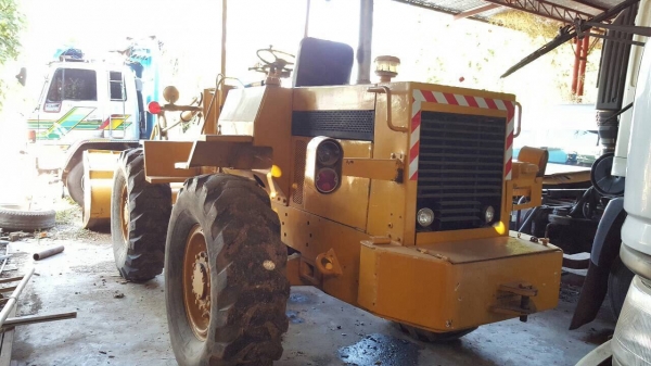 ขายรถตัก CAT 910 เอวอ่อน เครื่องดี ปั้มดี รถใช้งานอยู่เป็นประจำ ราคาคุยได้ครับ ขายรถตัก CAT 910 เอวอ่อน เครื่องดี ปั้มดี รถใช้งานอยู่เป็นประจำ ราคาคุยได้ครับ