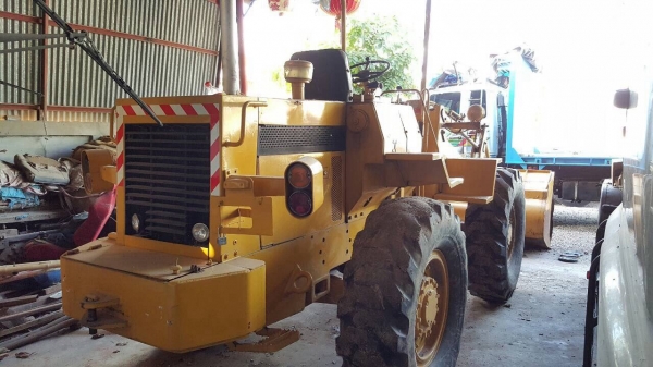 ขายรถตัก CAT 910 เอวอ่อน เครื่องดี ปั้มดี รถใช้งานอยู่เป็นประจำ ราคาคุยได้ครับ ขายรถตัก CAT 910 เอวอ่อน เครื่องดี ปั้มดี รถใช้งานอยู่เป็นประจำ ราคาคุยได้ครับ