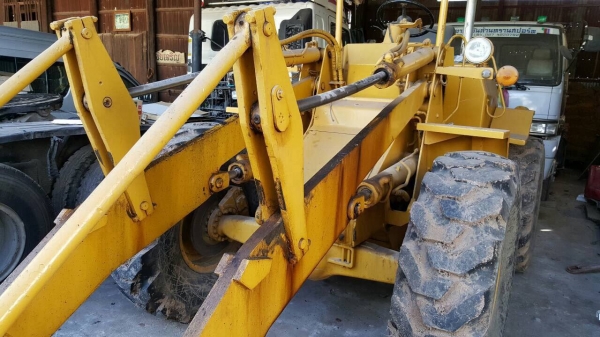 ขายรถตัก CAT 910 เอวอ่อน เครื่องดี ปั้มดี รถใช้งานอยู่เป็นประจำ ราคาคุยได้ครับ ขายรถตัก CAT 910 เอวอ่อน เครื่องดี ปั้มดี รถใช้งานอยู่เป็นประจำ ราคาคุยได้ครับ