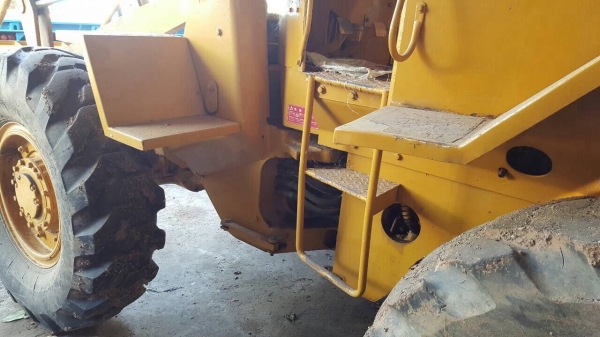 ขายรถตัก CAT 910 เอวอ่อน เครื่องดี ปั้มดี รถใช้งานอยู่เป็นประจำ ราคาคุยได้ครับ ขายรถตัก CAT 910 เอวอ่อน เครื่องดี ปั้มดี รถใช้งานอยู่เป็นประจำ ราคาคุยได้ครับ