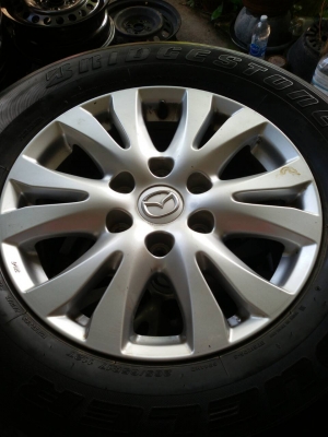 ล้อมาสด้าขอบ17พร้อมยางปี13ชุดละ 7800