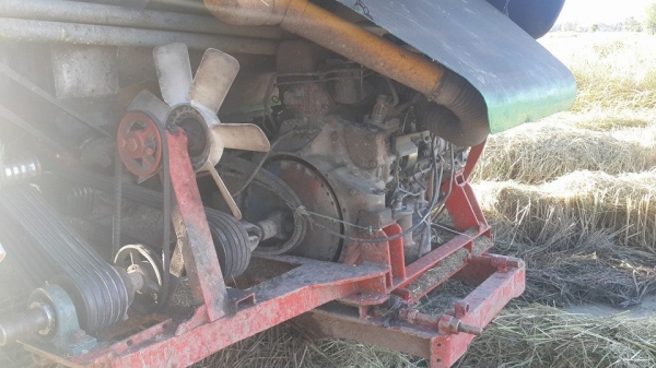 ขายรถเกี่ยวข้าวไทยเส็ง210อีซูซุอุ้ม2.5ตัน ช่วงล่าง12 ปั๊ม22 ปั๊มแยกปั่นข้าว ลูเลอร์ดี สภาพลงเกี่ยวปกติ