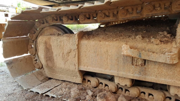 ขายแบคโฮ CAT 320 V.2 ติดตั้งไลน์แย็ก แต่ไม่ให้หัวแย็ก มีบุ้งกี๋ให้ เอกสารเล่มทะเบียนครบ เครื่อง 6BG1 Turbo รถพร้อมใช้ราคาต่อรองได้ ขายแบคโฮ CAT 320 V.2 ติดตั้งไลน์แย็ก แต่ไม่ให้หัวแย็ก มีบุ้งกี๋ให้ เอกสารเล่มทะเบียนครบ เครื่อง 6BG1 Turbo รถพร้อมใช้ราคาต่อรองได้