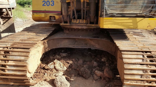 ขายแบคโฮ CAT 320 V.2 ติดตั้งไลน์แย็ก แต่ไม่ให้หัวแย็ก มีบุ้งกี๋ให้ เอกสารเล่มทะเบียนครบ เครื่อง 6BG1 Turbo รถพร้อมใช้ราคาต่อรองได้ ขายแบคโฮ CAT 320 V.2 ติดตั้งไลน์แย็ก แต่ไม่ให้หัวแย็ก มีบุ้งกี๋ให้ เอกสารเล่มทะเบียนครบ เครื่อง 6BG1 Turbo รถพร้อมใช้ราคาต่อรองได้