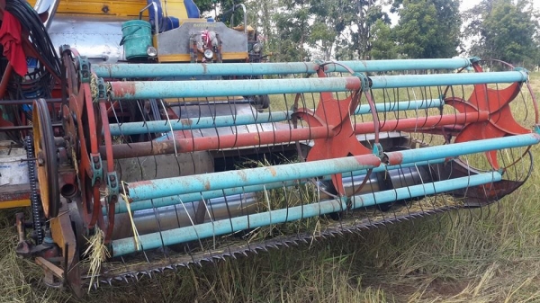 ขายรถเกี่ยวข้าวไทยเจริญ205แรงอีซูซุ ช่วงล่าง10อุ้ม2.2ตัน สภาพพร้อมลงงาน เกี่ยวข้าวได้เลย ปั๊ม22 ขายรถเกี่ยวข้าวไทยเจริญ205แรงอีซูซุ ช่วงล่าง10อุ้ม2.2ตัน สภาพพร้อมลงงาน เกี่ยวข้าวได้เลย ปั๊ม22