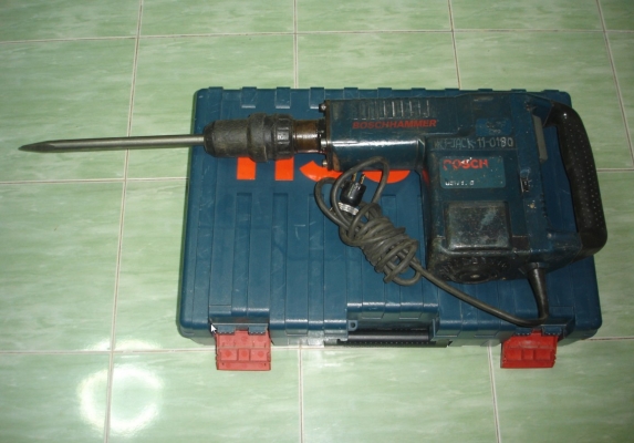 ขายเครื่องสกัดคอนกรีต BOSCH รุ่น GSH 11 E(1,500w.)