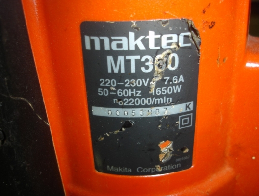 ขายราวเตอร์ เครื่องฉลุลายไม้ Maktec รุ่น MT360 สภาพ80\% ขายถูก