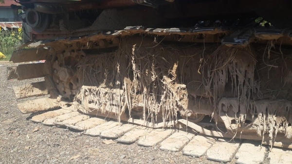 ขายรถเกี่ยวข้าวศักดิ์พัฒนา195เทอร์โบว์ ฝาส้ม ช่วงล่าง10โซ่ดี ปั๊ม23 อุ้มแสตนเลส อุ้มข้าว2.5ตัน สภาพพร้อมเกี่ยว ขายรถเกี่ยวข้าวศักดิ์พัฒนา195เทอร์โบว์ ฝาส้ม ช่วงล่าง10โซ่ดี ปั๊ม23 อุ้มแสตนเลส อุ้มข้าว2.5ตัน สภาพพร้อมเกี่ยว