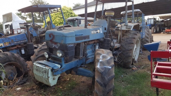 ขายตามสภาพ รถไถ 2 เพลา FORD 8340 คานหน้า CARRARO ไม่มีเพลากลาง และไดสตาร์ท เอกสารเล่มทะเบียนครบ ราคาคุยได้ครับ ขายตามสภาพ รถไถ 2 เพลา FORD 8340 คานหน้า CARRARO ไม่มีเพลากลาง และไดสตาร์ท เอกสารเล่มทะเบียนครบ ราคาคุยได้ครับ