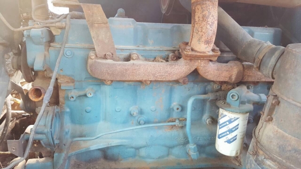 ขายตามสภาพ รถไถ 2 เพลา FORD 8340 คานหน้า CARRARO ไม่มีเพลากลาง หม้อน้ำ และไดสตาร์ท เอกสารเล่มทะเบียนครบ ราคาคุยได้ครับ