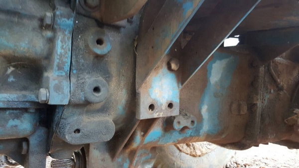 ขายตามสภาพ รถไถ 2 เพลา FORD 8340 คานหน้า CARRARO ไม่มีเพลากลาง หม้อน้ำ และไดสตาร์ท เอกสารเล่มทะเบียนครบ ราคาคุยได้ครับ