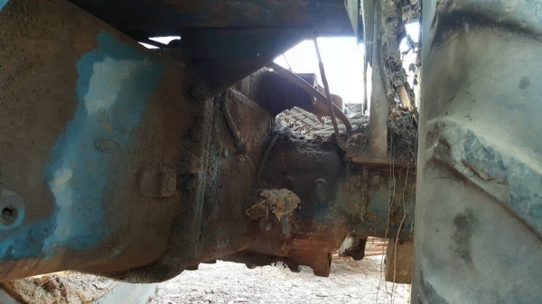 ขายตามสภาพ รถไถ 2 เพลา FORD 8340 คานหน้า CARRARO ไม่มีเพลากลาง หม้อน้ำ และไดสตาร์ท เอกสารเล่มทะเบียนครบ ราคาคุยได้ครับ