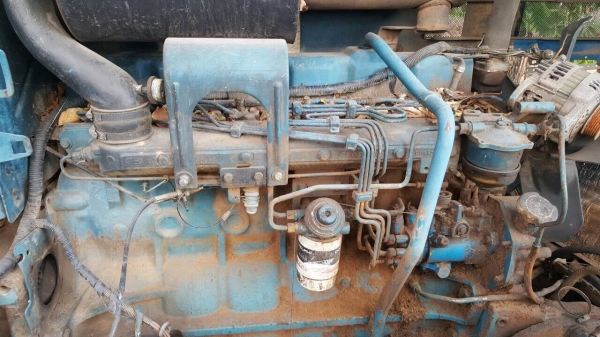 ขายตามสภาพ รถไถ 2 เพลา FORD 8340 คานหน้า CARRARO ไม่มีเพลากลาง หม้อน้ำ และไดสตาร์ท เอกสารเล่มทะเบียนครบ ราคาคุยได้ครับ