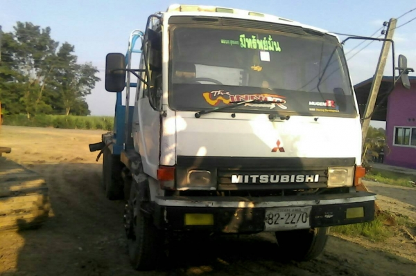 สิบล้อ มิตซู FUSO FN527MA195 pawer ทิฟฟี โลไฮ10สปีส 2เพา พื้นเรียบตีนเป็ด สภาพดีพร้อมใช้ เอกสารพร้อมโอน