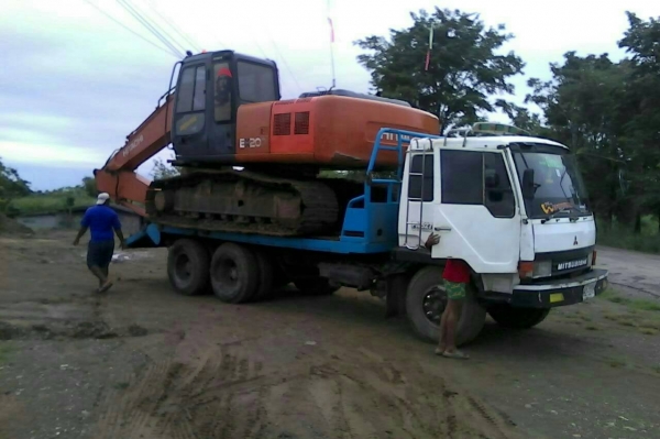 สิบล้อ มิตซู FUSO FN527MA195 pawer ทิฟฟี โลไฮ10สปีส 2เพา พื้นเรียบตีนเป็ด สภาพดีพร้อมใช้ เอกสารพร้อมโอน