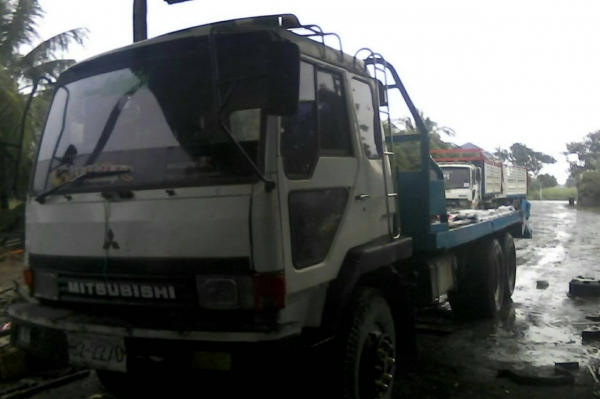 สิบล้อ มิตซู FUSO FN527MA195 pawer ทิฟฟี โลไฮ10สปีส 2เพา พื้นเรียบตีนเป็ด สภาพดีพร้อมใช้ เอกสารพร้อมโอน